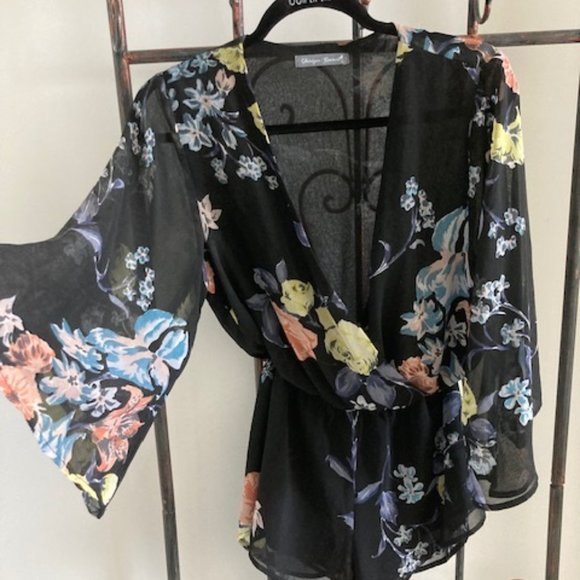 feminine romper - Picture 1 of 3